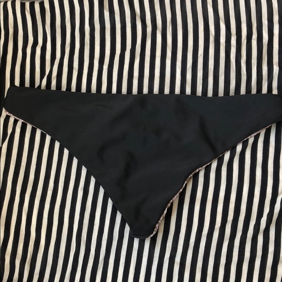 Acacia waikoloa bottoms - Picture 2 of 3